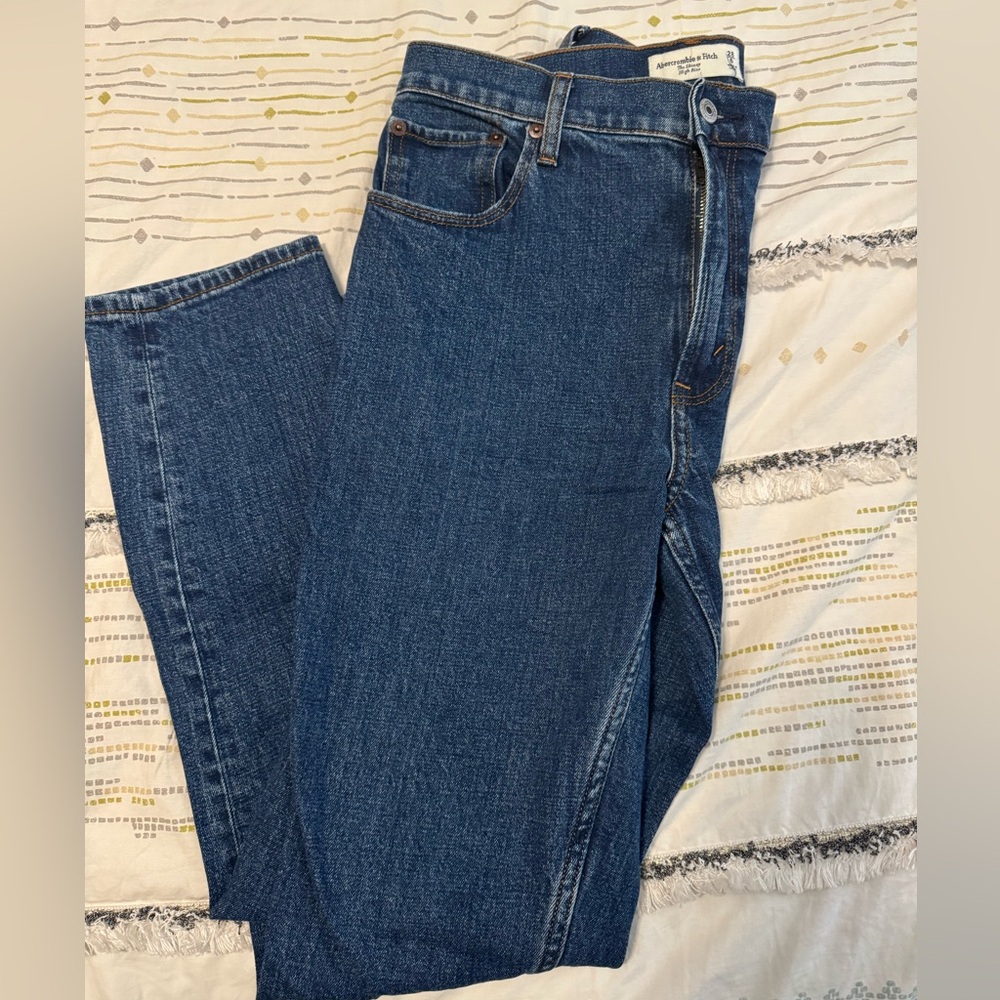 Abercrombie - Skinny High Rise Jean
